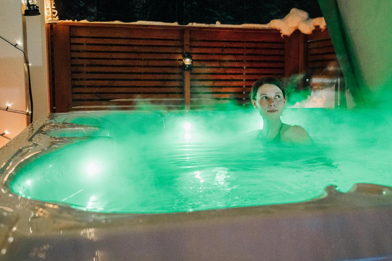 Pyhae Igloos Hotell Pyhätunturi Exteriör bild